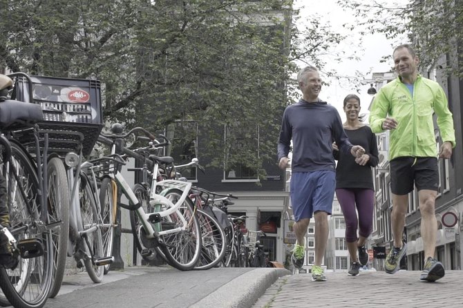 Amsterdam city center run tour - Pickup, meeting at 8:30, and why the small group matters