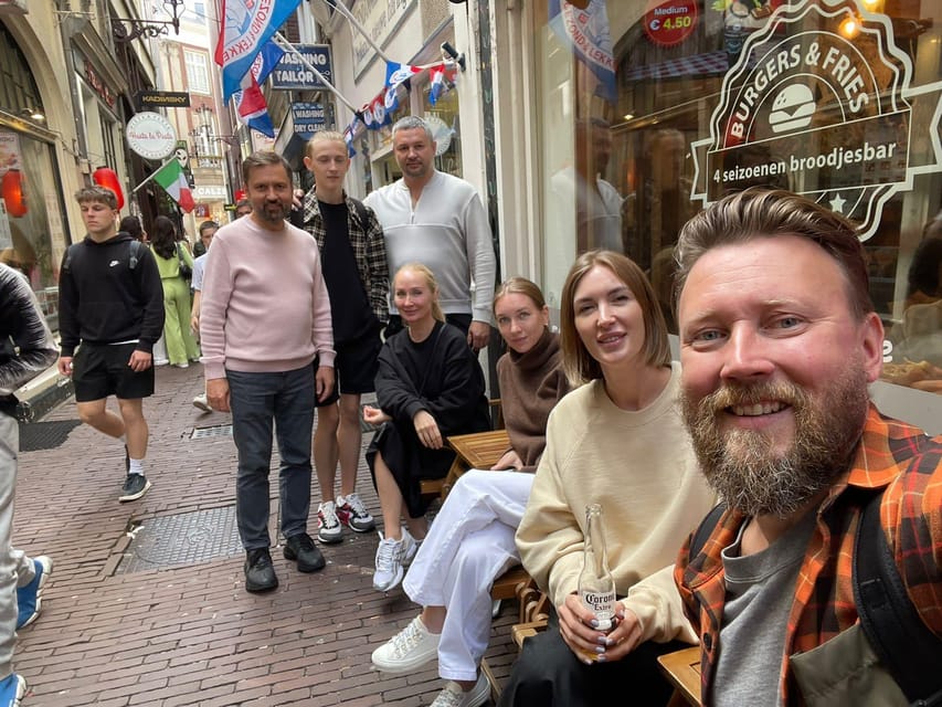 Amsterdam: City Highlights Walking Tour - Getting started at Amsterdam Centraal, then heading for the classics