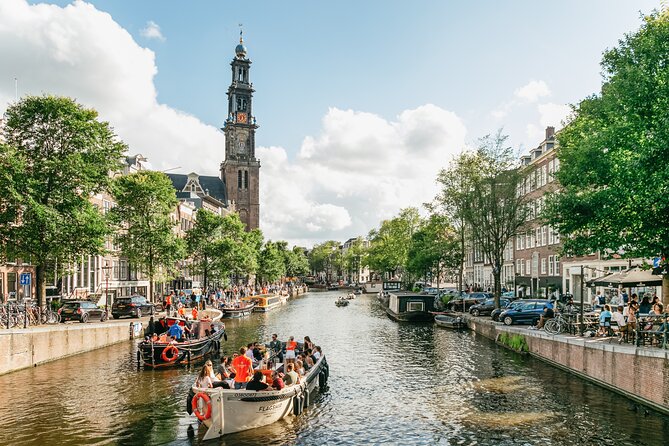 Amsterdam Classic Saloon Boat Canal Cruise with Live Guide - A 1-Hour Canal Cruise Built for Seeing More, Faster