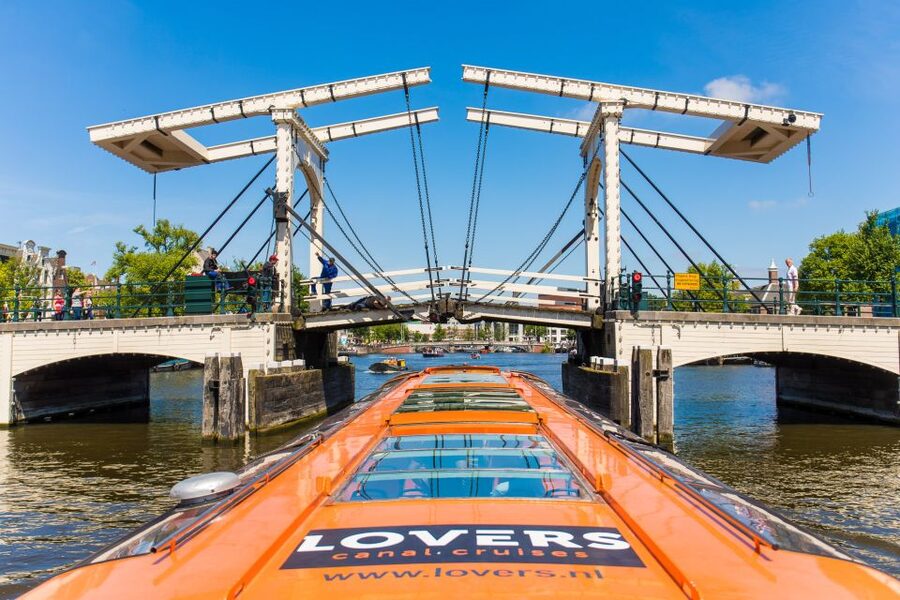 Amsterdam Combo: Madame Tussauds and Canal Cruise - Madame Tussauds at Dam 20, and how the timing actually works