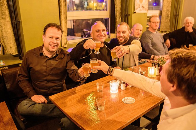 Amsterdam Craft Beer Brewery Tour by Bus with Tastings - The bus ride: where the guide turns beers into stories
