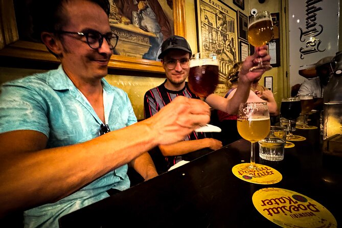 Amsterdam Craft Beer Tour - Discover the Tastiest Dutch Brews! - Proeflokaal Arendsnest: lots of Dutch beer on draft