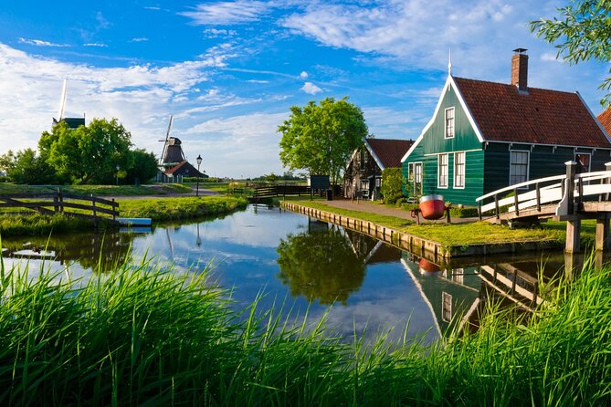 Amsterdam: Day Trip to Keukenhof & Zaanse Schans Windmills - Small tips that prevent the most common headaches