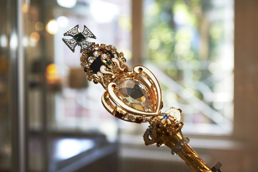 Amsterdam: Diamond Museum Entrance Ticket - The short film and processing stages: how a diamond becomes jewelry