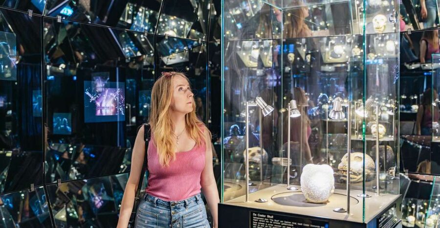 Amsterdam: Diamond Museum Entrance Ticket - Timing inside a day ticket: how to pace your visit