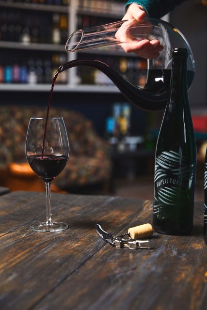 Amsterdam: Dutch Wine Tasting with Sommelier - The core experience: 5 Dutch wines, local winemakers, guided by Diederik