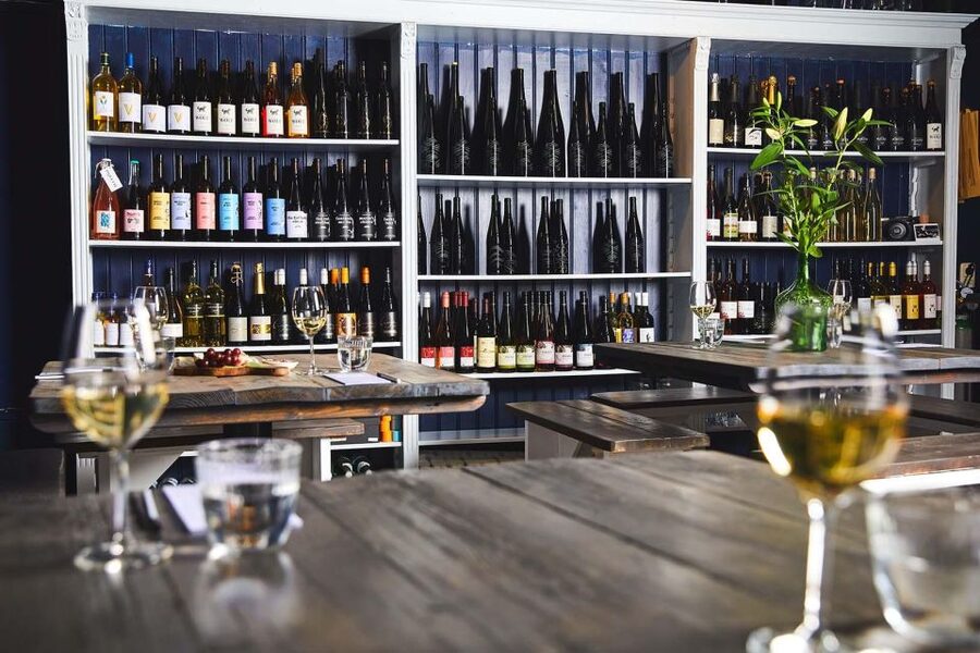 Amsterdam: Dutch Wine Tasting with Sommelier - How the sommelier teaches you to taste, not just what to taste