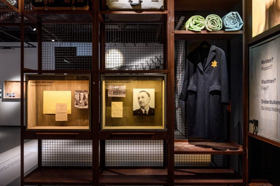 Amsterdam: Dutch WWII Resistance Museum Entry Ticket - Your entry ticket and audioguide: how the visit starts