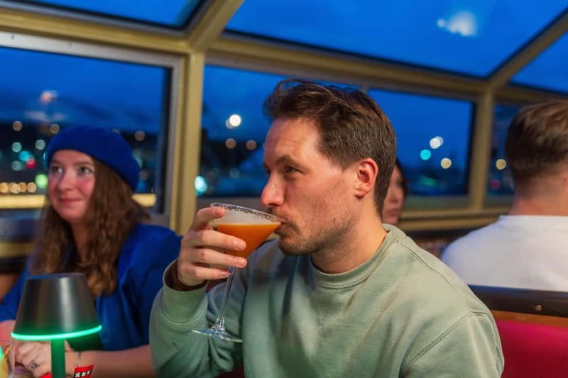 Amsterdam: Evening Cocktail Cruise along the canals - Unlimited cocktails, mocktails, and the snack strategy that keeps things easy