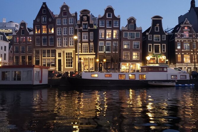 Amsterdam Evening Cosy & Small Cruise & Drinks and Bites - Sunset - The 90-minute flow: how the cruise feels minute by minute