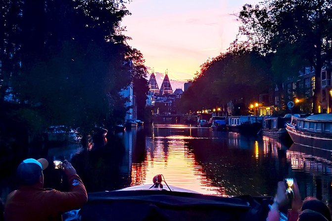 Amsterdam Evening Cosy & Small Cruise & Drinks and Bites - Sunset - Cold weather, rain plans, and when to swap dates