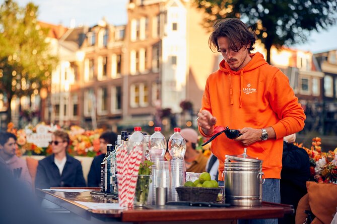Amsterdam: Exclusive Tulip Tour Canal Cruise - Tulip-Covered Canals: What You Actually Get in 60 Minutes