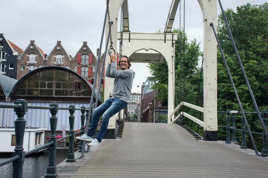 Amsterdam: Explore the City Highlights by Bike - Warm-up waterfront stops: Oosterdokseiland and Marineterrein
