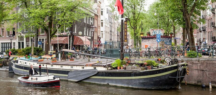 Amsterdam Explorer Pass: Save up to 50% on 3-7 Attractions - Walking Tours, Comedy, and Offbeat Experiences (That Add Character)