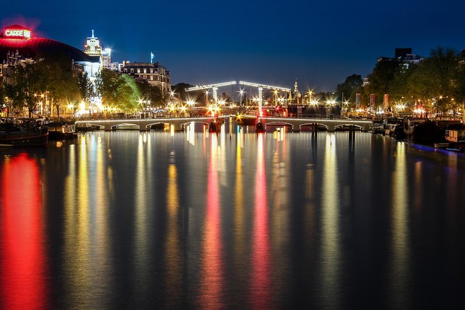 Amsterdam Festival of Lights Cruise by Captain Dave - The Heated Boat Setup: Windows, Sunroof, and Where You Feel the Magic