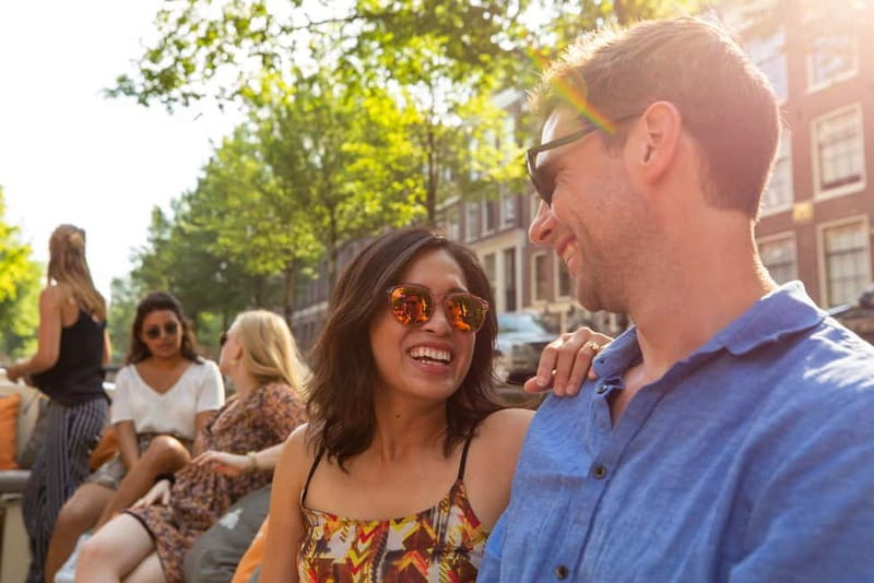 Amsterdam: German Canal Cruise with Unlimited Drinks Option - Where You Meet: BoatNow Sea Palace by DoubleTree Hilton