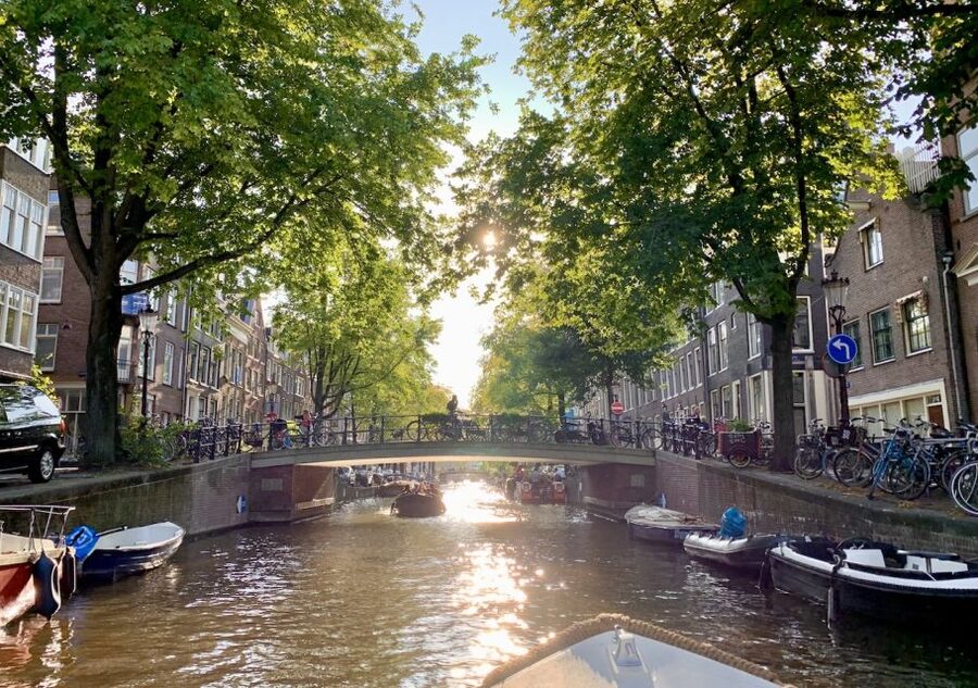 Amsterdam: German Canal Cruise with Unlimited Drinks Option - Comfort, Weather, and Rules That Affect Your Day