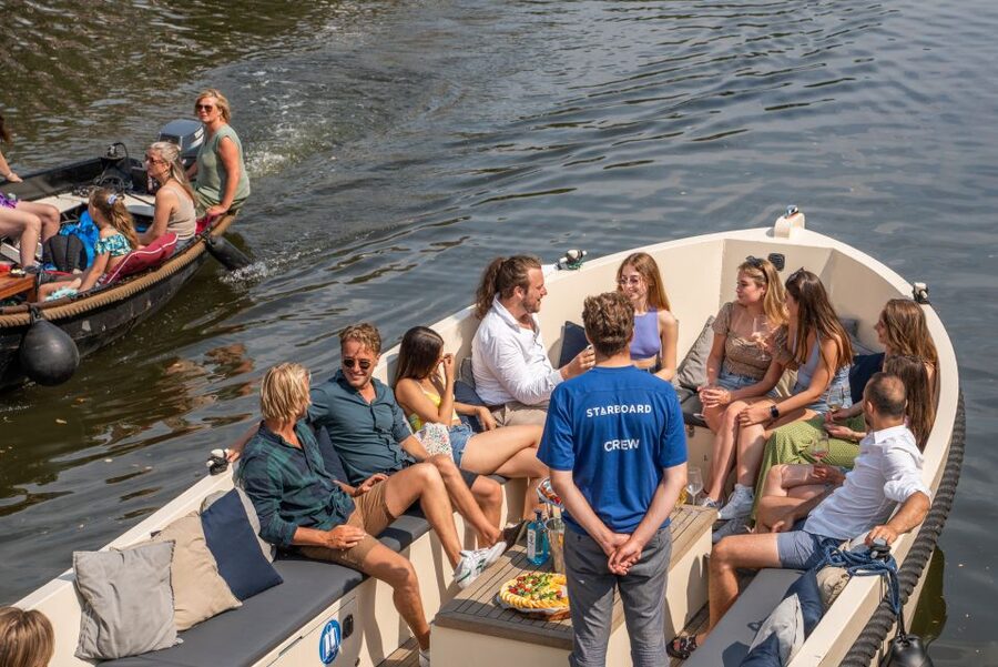 Amsterdam: German Guided Canal Cruise with on Board Bar - Key highlights at a glance