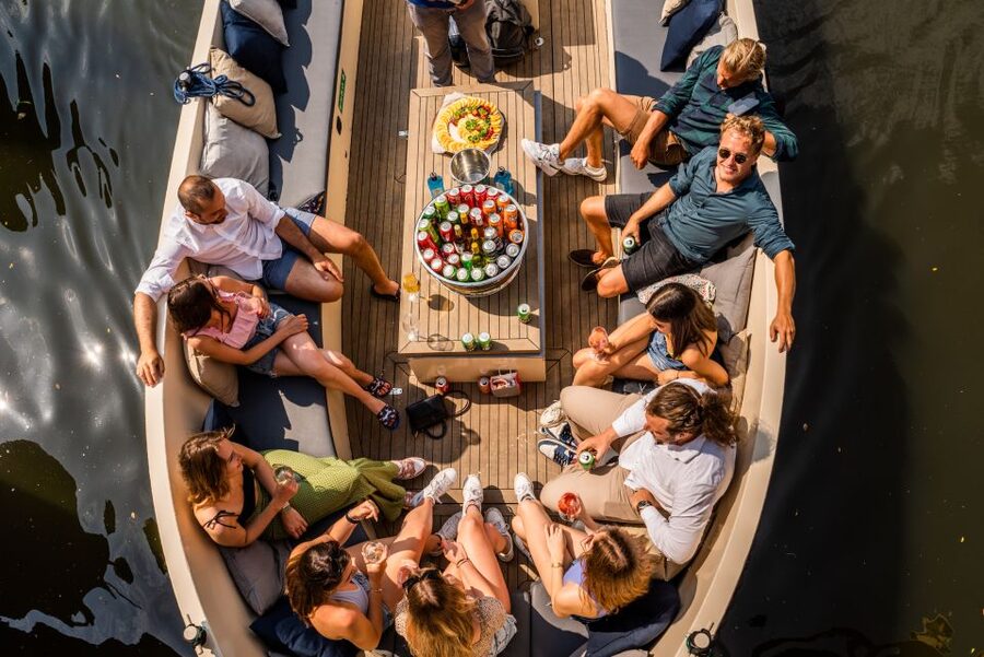 Amsterdam: German Guided Canal Cruise with on Board Bar - Value check: is $25 worth it for a German-led cruise?