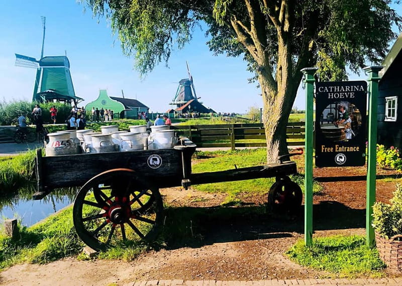 Amsterdam: Giethoorn, Afsluitdijk and Zaanse Schans Day Trip - FAQ
