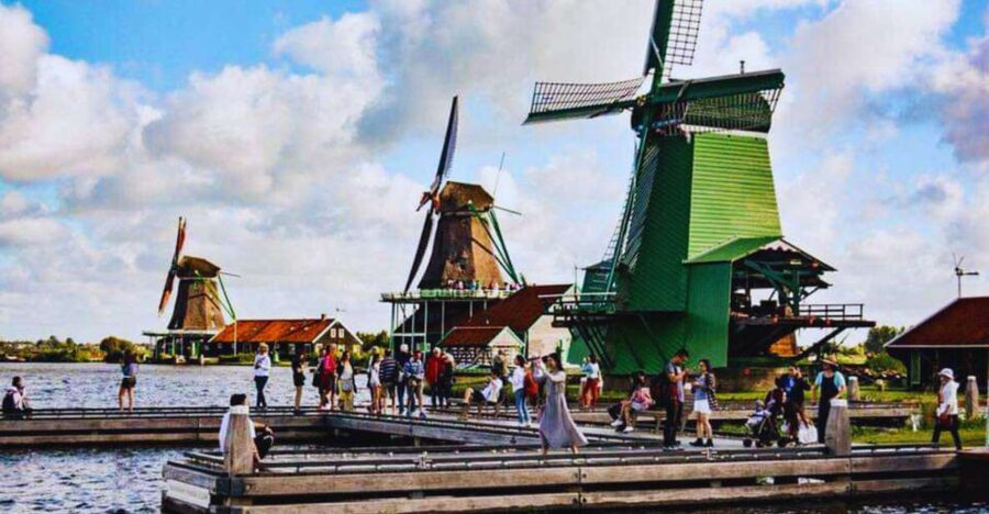 Amsterdam: Giethoorn and Zaanse Schans Windmills Day Tour - From De Ruijterkade at 8:00: the day’s rhythm and why it matters