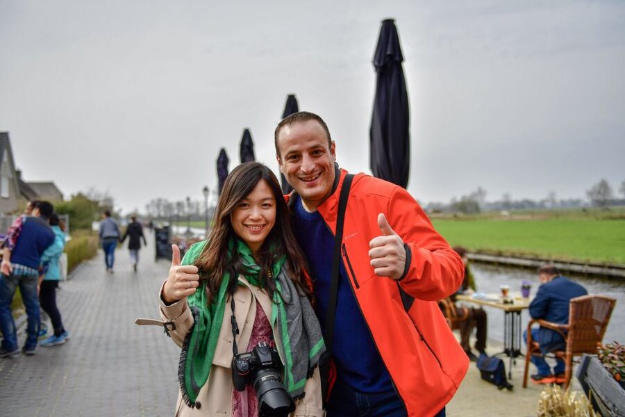 Amsterdam: Giethoorn and Zaanse Schans Windmills Day Tour - Comfort and value: what $135 buys in a 10-hour Netherlands day
