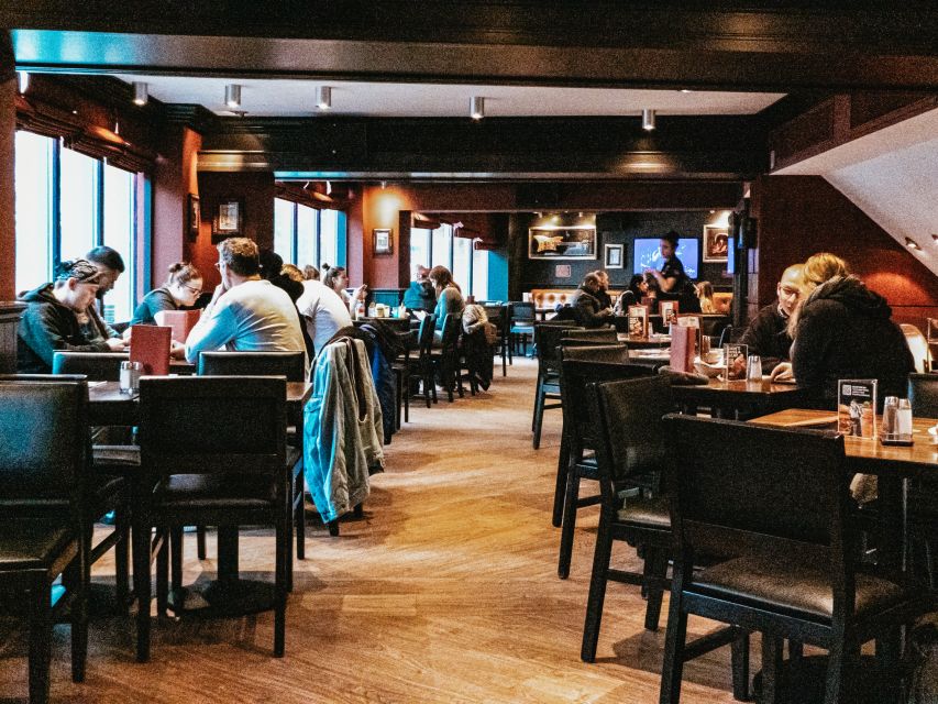 Amsterdam: Hard Rock Cafe Experience - Who this experience suits best, and who should reconsider