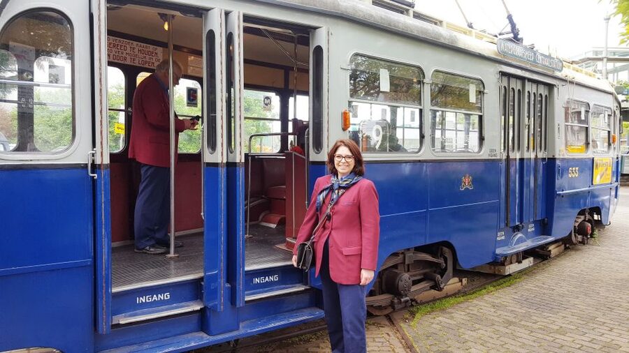 Amsterdam: Historic Tram Ride on Heritage Line to Amstelveen - Getting started at Haarlemmermeerstation and the Tramshop exchange