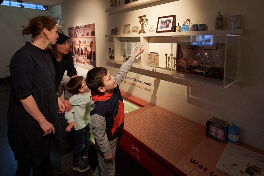 Amsterdam: Jewish Cultural Quarter & Gassan Diamonds - Jewish Museum and Jewish Museum junior: adult insight and family-friendly learning