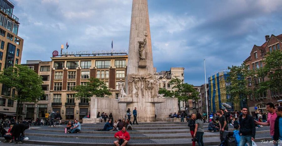 Amsterdam Jewish Quarter walking tour - The Guide’s Role: How Context Turns Sights Into Stories