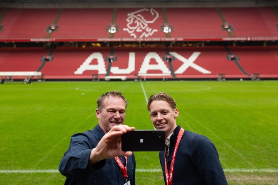 Amsterdam: Johan Cruijff ArenA Tour with Optional Guide - Views and photo moments: going up into the stands