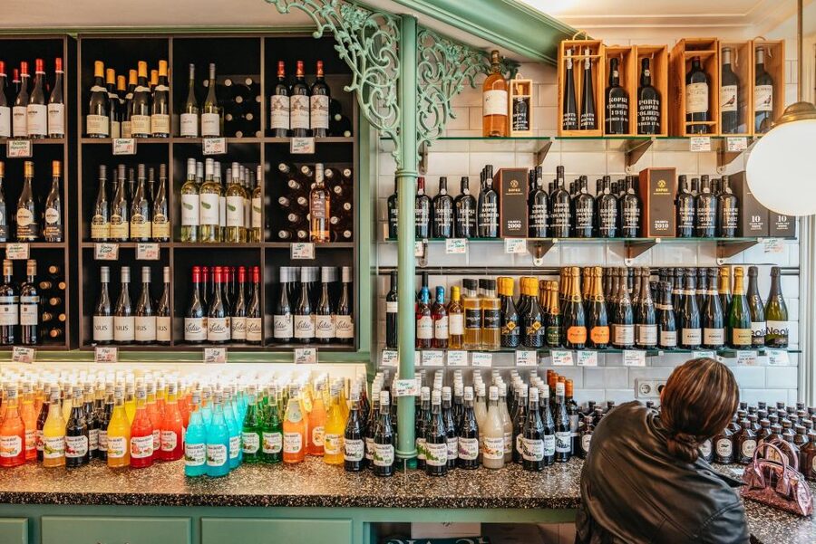 Amsterdam: Jordaan District Local Food Walking Tour - What the Guide Adds: Storytelling You Can Use Later