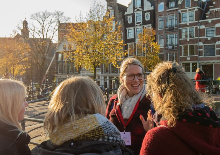 Amsterdam: Jordaan District Tour with a German guide - Grachtengordel Photo Moment: Canals That Make the City Make Sense