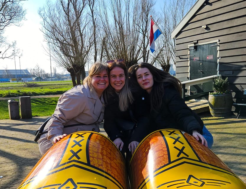 Amsterdam: Keukenhof and Zaanse Schans Live Guided Day Tour - Zaanse Schans Windmill Village: Clogs and Cheese, Then Browsing Time