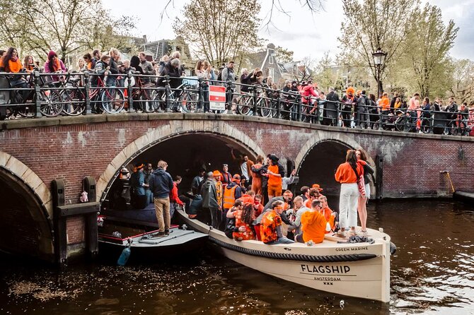 Amsterdam King’s Day Boat Party with Unlimited Drinks 2026 - What You Really Get On Board: Unlimited Drinks and Music
