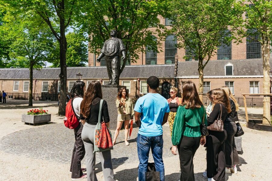 Amsterdam: Life of Anne Frank and World War II Walking Tour - Why This 2-Hour Anne Frank Walk Works on a First Visit