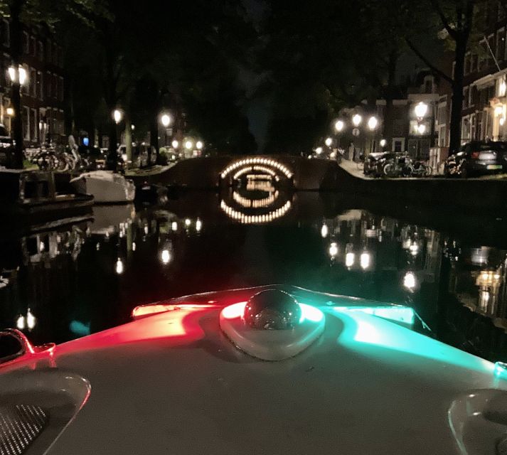 Amsterdam Light Festival Boat Cruise - What to wear when the canals are doing the most