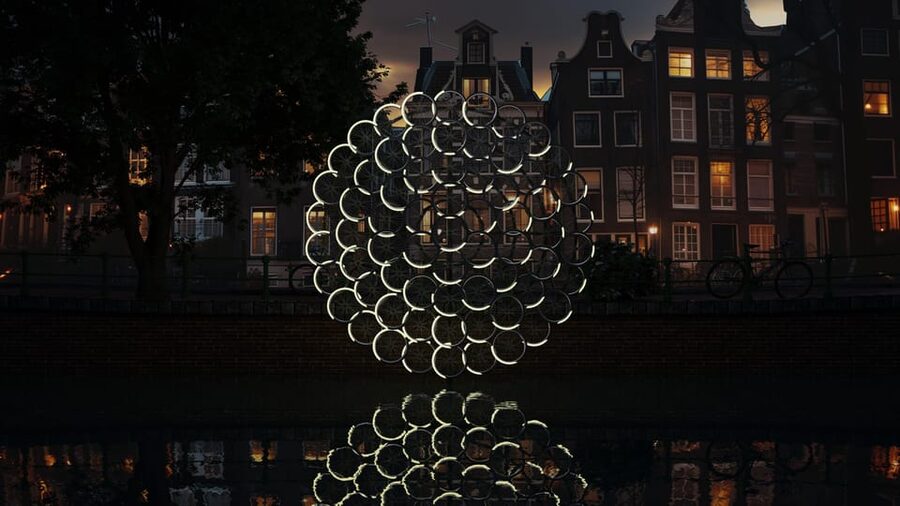 Amsterdam: Light Festival Boat Tour with Warm Drinks - Open-boat views: the real reason people recommend this cruise