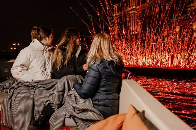Amsterdam Light Festival: Canal Cruise + Bite & Unlimited Drinks - Value for money: $26.42, what you get, and what you give up