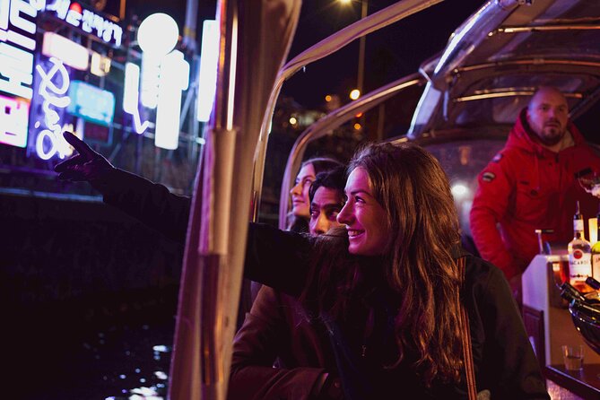 Amsterdam Light Festival: Canal Cruise + Bite & Unlimited Drinks - Who this cruise suits best