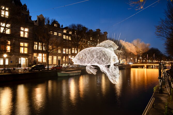 Amsterdam Light Festival Canal Cruise + Unlimited Drinks Option - Setting the scene: what makes this Light Festival cruise special