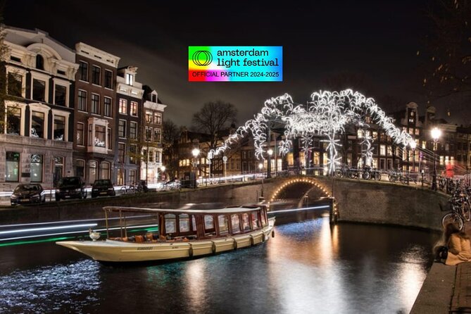 Amsterdam Light Festival: Cruise Unlimited Drinks & Bite option - Live commentary that makes the city click (even when it is Dutch to you)