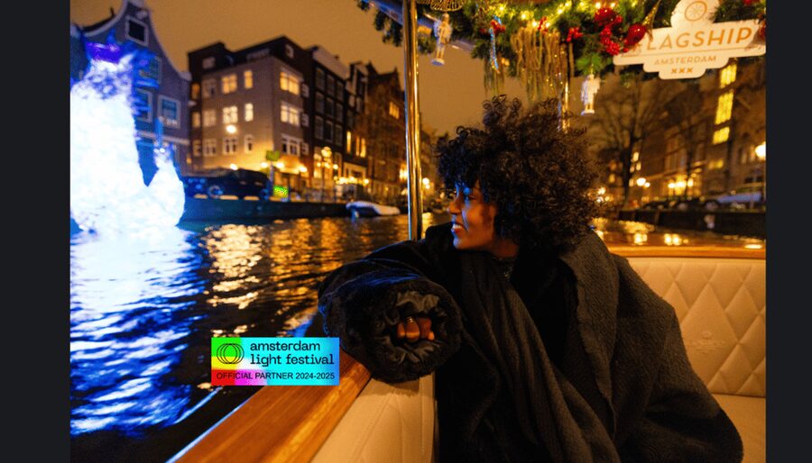 Amsterdam: Light Festival Cruise With Drinks & Snacks - Price and value: what $31 is buying you on a 75-minute night out