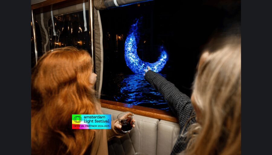 Amsterdam: Light Festival Cruise With Drinks & Snacks - What you actually get onboard: covered comfort, guide, and an open-bar style option