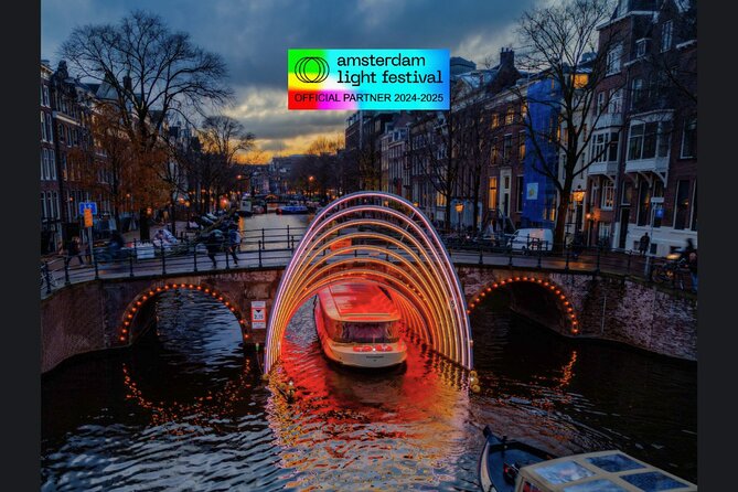 Amsterdam Light Festival: Heated Boat Cruise + Hot Drinks & Bite - Who should book this, and who should think twice