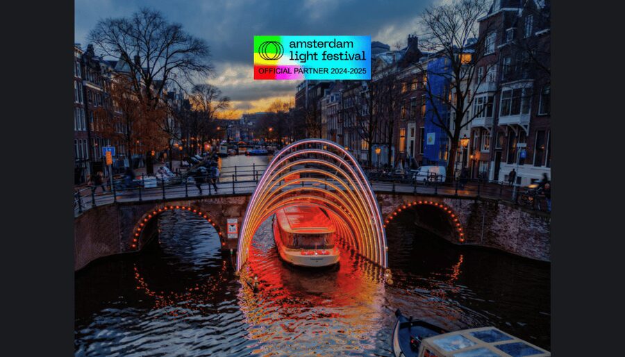 Amsterdam: Light Festival Heated Cruise w/ Drinks & Snacks - Drinks and snacks: what’s included, and how to avoid food disappointment
