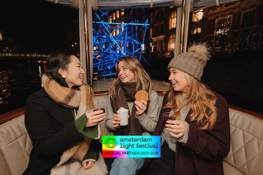 Amsterdam: Light Festival Heated Cruise with Drinks Option - Stepping Aboard the Heated Light Festival Saloon Boat