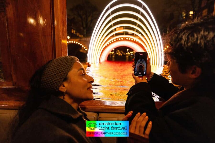 Amsterdam: Light Festival Heated Cruise with Drinks & Snacks - Key highlights worth choosing this cruise for