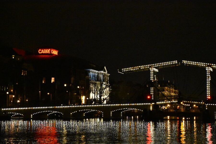 Amsterdam: Light Festival Heated Cruise with Drinks & Snacks - Who This Cruise Fits Best (and Who Should Rethink It)