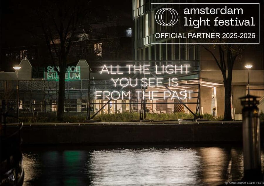 Amsterdam Light Festival Live Commentary & Optional Drinks - Price and value: what $31 buys you in a winter city